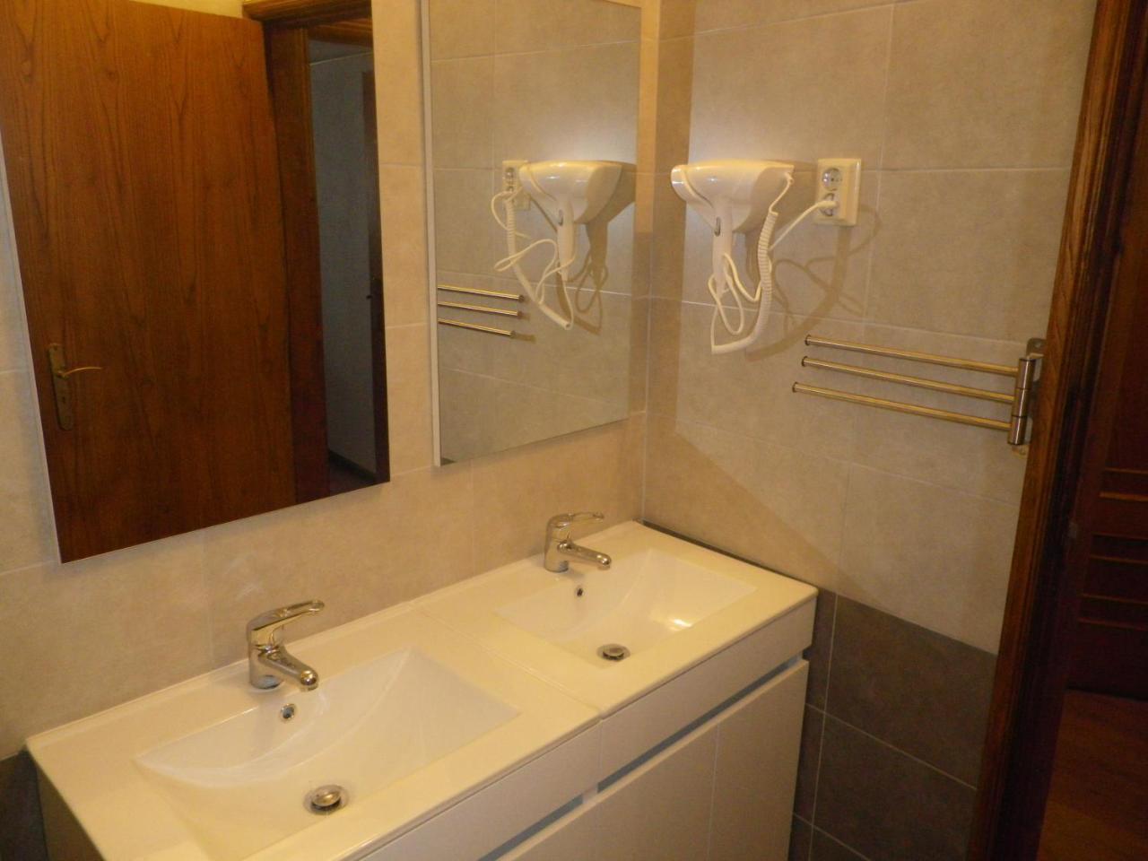 Casa Da Bica Gondesende Guest House บรากันซา ภายนอก รูปภาพ