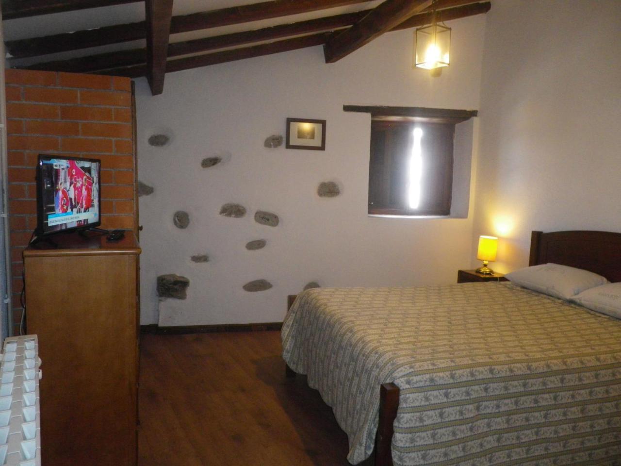 Casa Da Bica Gondesende Guest House บรากันซา ภายนอก รูปภาพ
